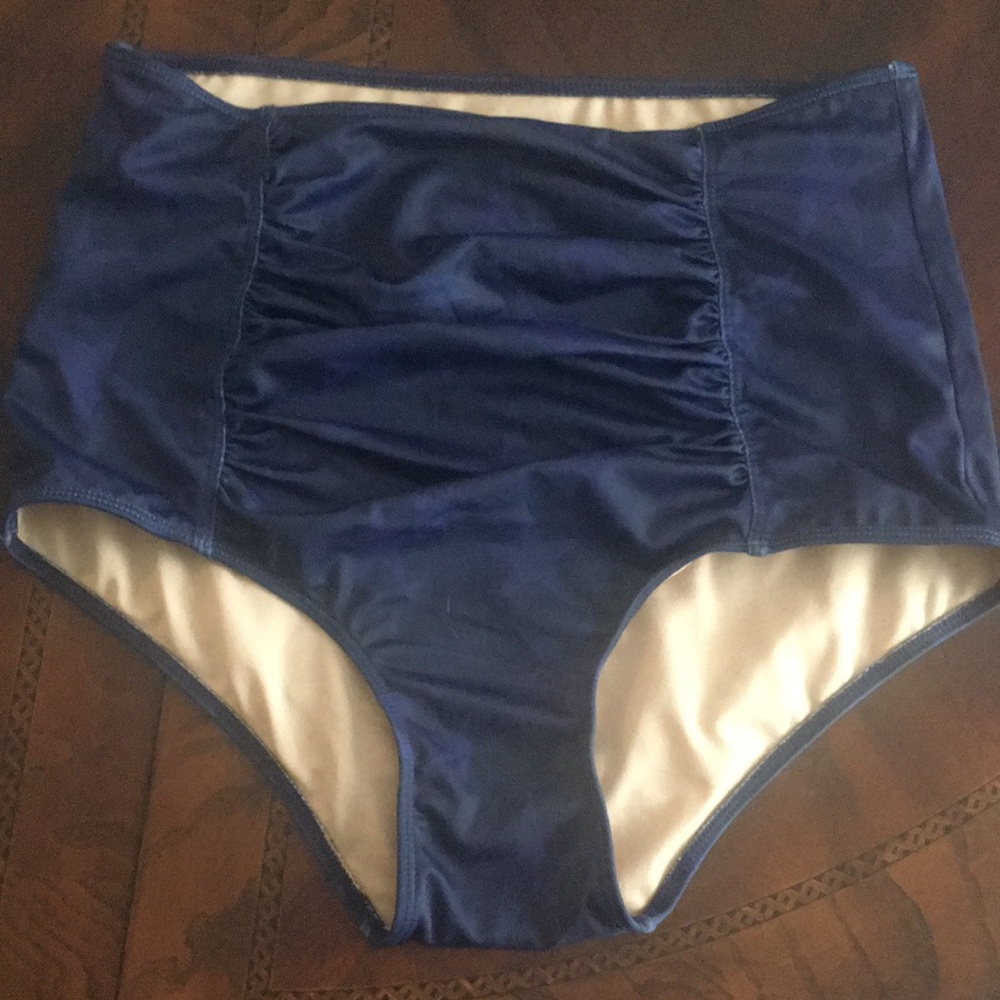 small blue stars ruched front
